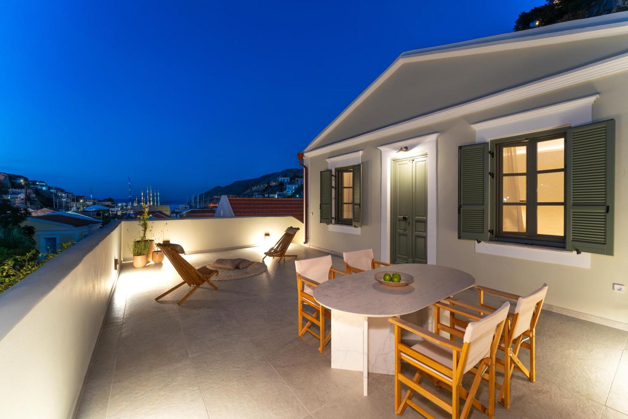 Nisomar Suites Symi Exterior foto